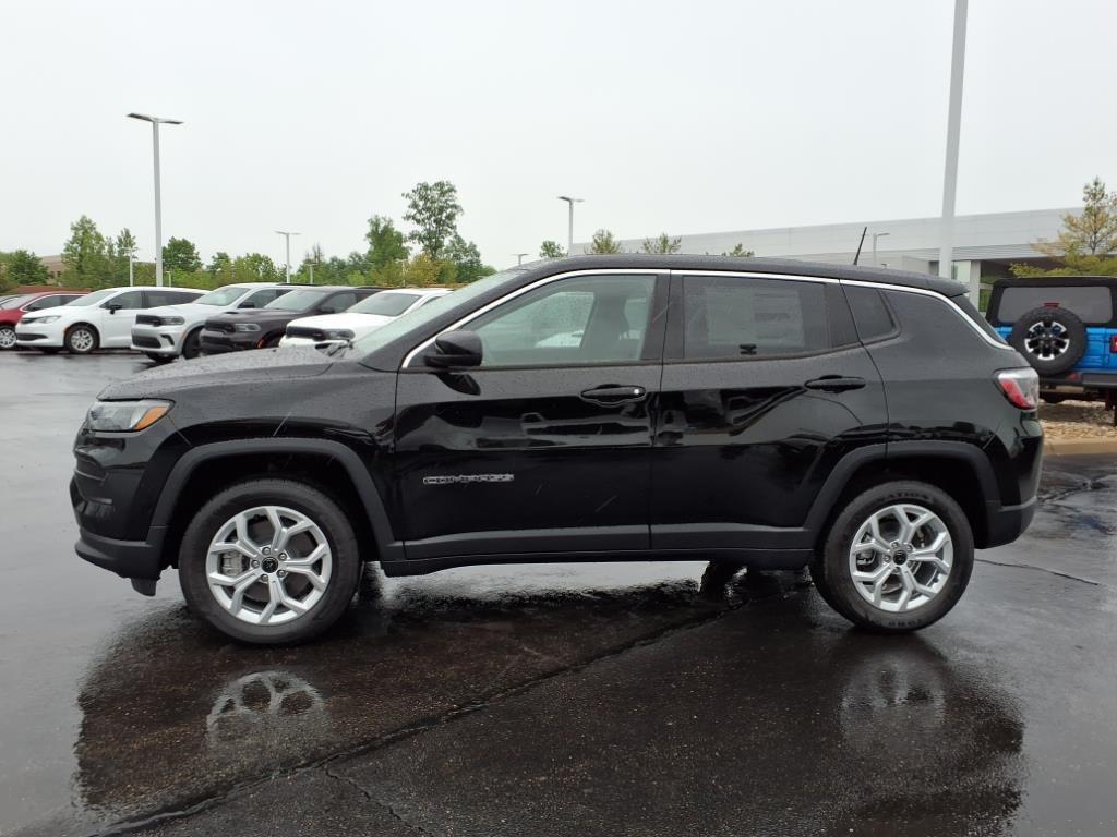 new 2025 Jeep Compass car, priced at $27,210