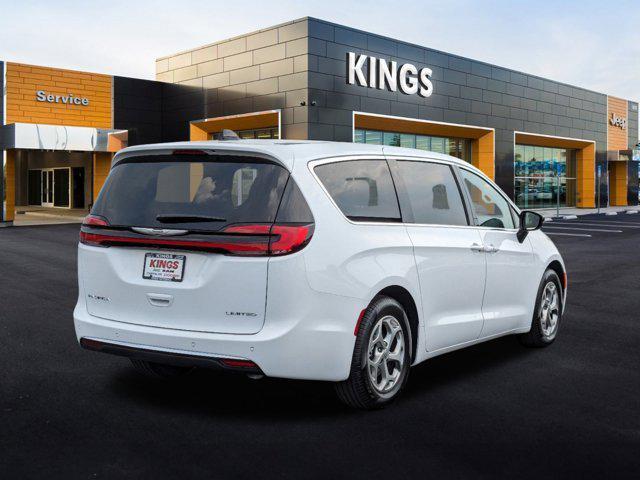 new 2024 Chrysler Pacifica car, priced at $44,449