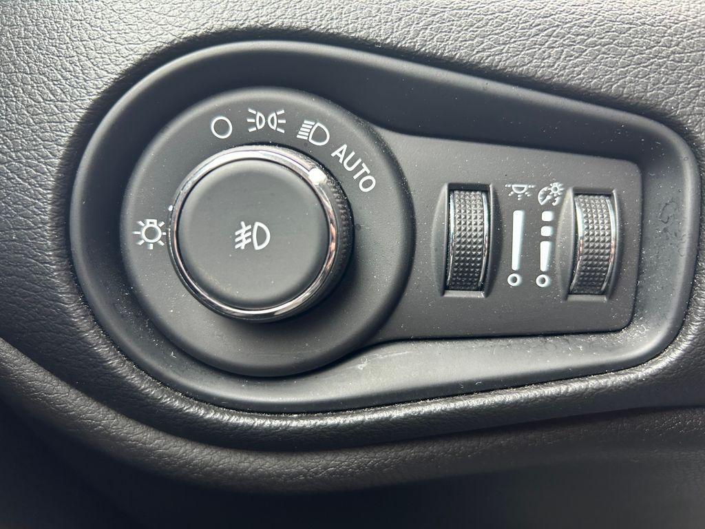 used 2021 Jeep Renegade car, priced at $20,500