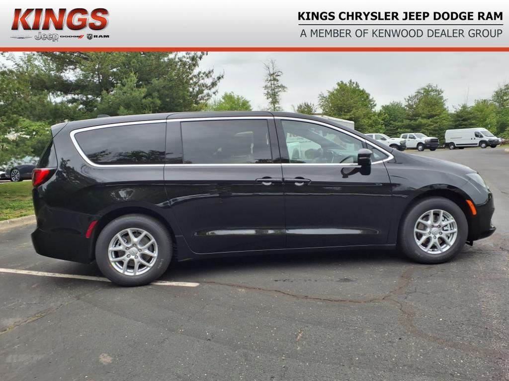 new 2025 Chrysler Voyager car, priced at $34,246