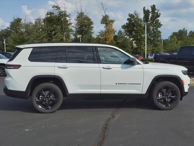 new 2024 Jeep Grand Cherokee L car, priced at $44,324