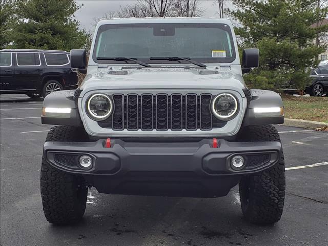 new 2025 Jeep Wrangler car, priced at $57,588