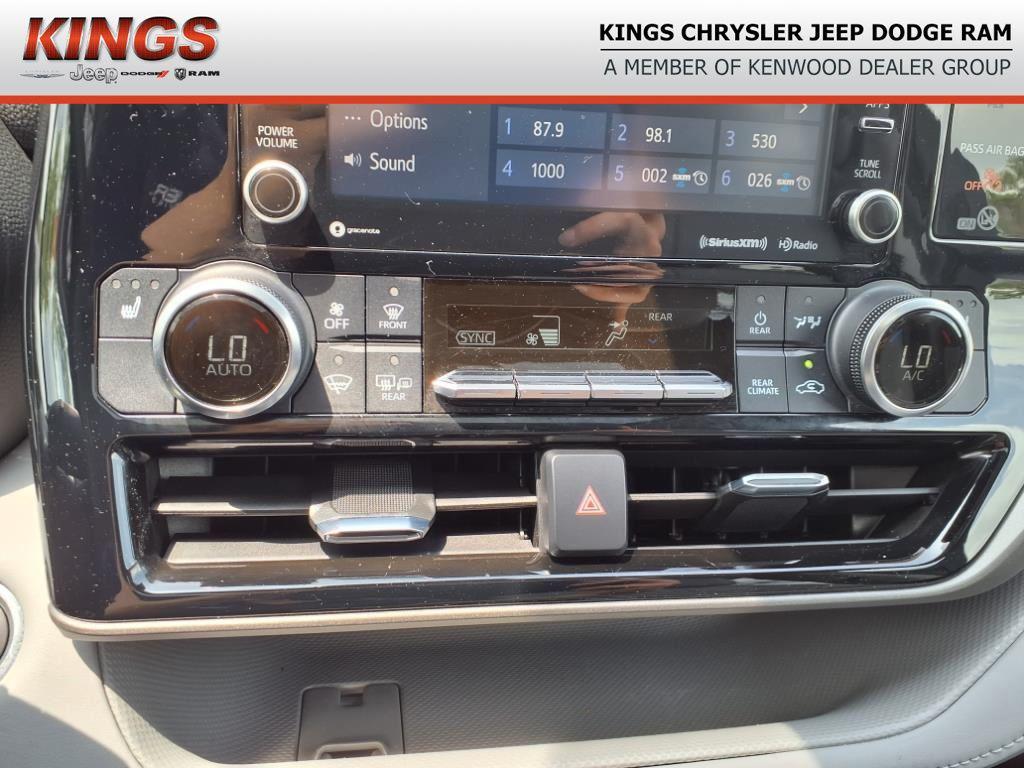 used 2022 Toyota Highlander car, priced at $35,000