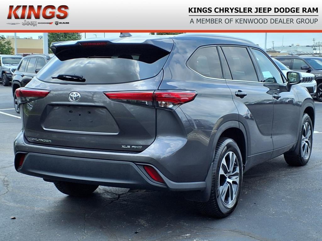 used 2022 Toyota Highlander car, priced at $35,000