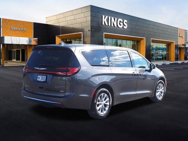 used 2023 Chrysler Pacifica car, priced at $33,265