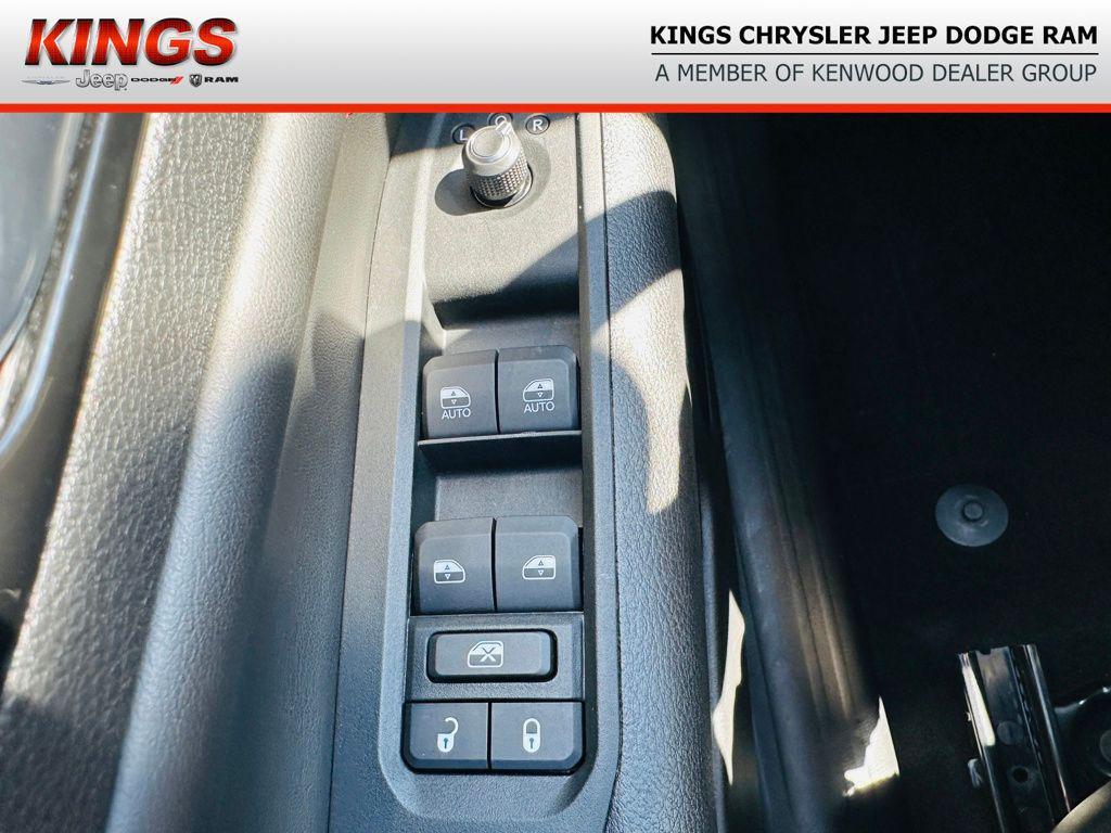 used 2022 Jeep Compass car, priced at $25,288