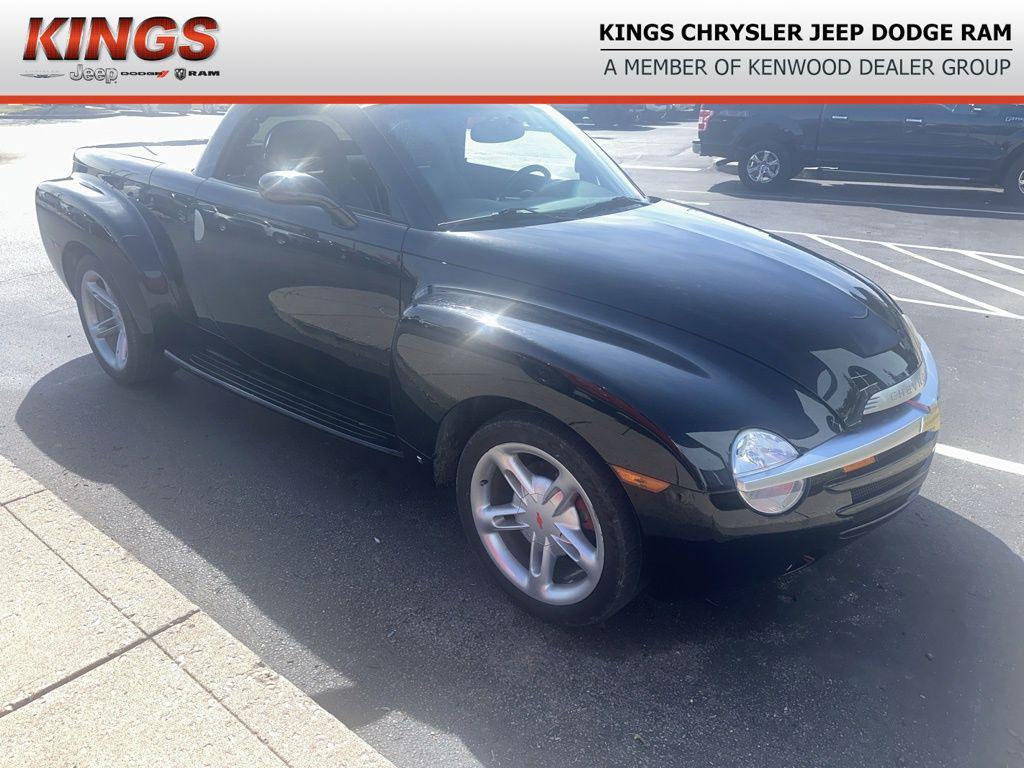 used 2006 Chevrolet SSR car, priced at $26,500