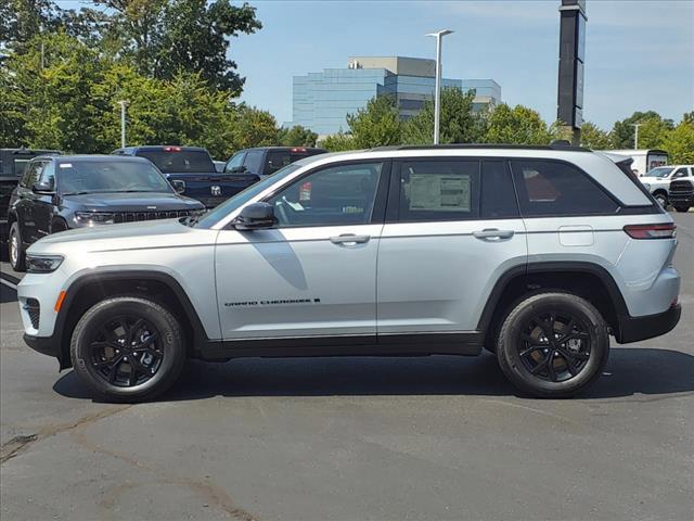 new 2024 Jeep Grand Cherokee car, priced at $38,211