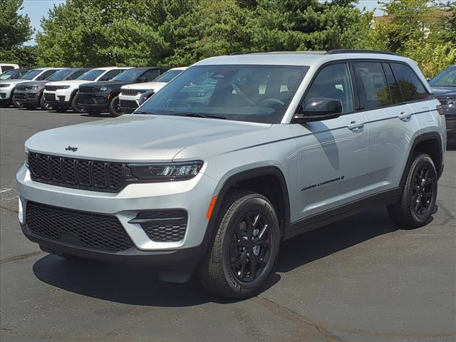 new 2024 Jeep Grand Cherokee car, priced at $38,211