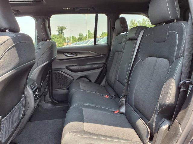 new 2025 Jeep Grand Cherokee car, priced at $37,522