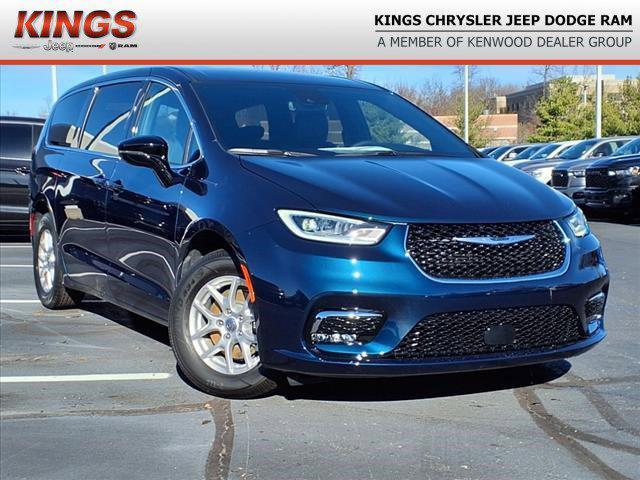 new 2025 Chrysler Pacifica car