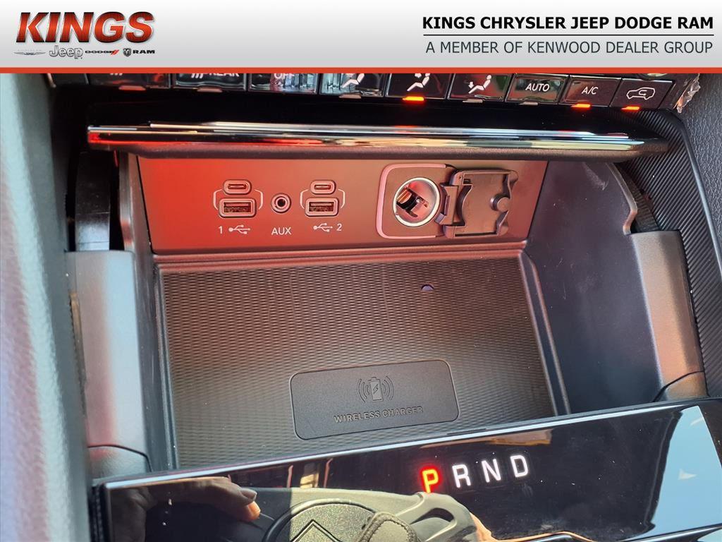 new 2025 Jeep Grand Cherokee L car, priced at $43,369