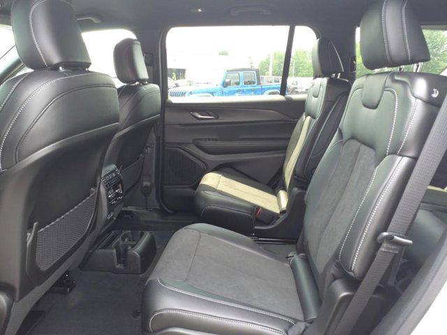 new 2024 Jeep Grand Cherokee L car, priced at $49,254