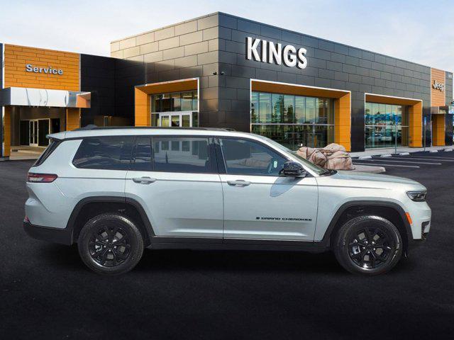 new 2024 Jeep Grand Cherokee L car, priced at $40,824