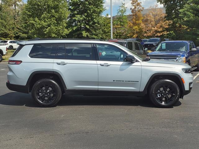 new 2024 Jeep Grand Cherokee L car, priced at $43,824