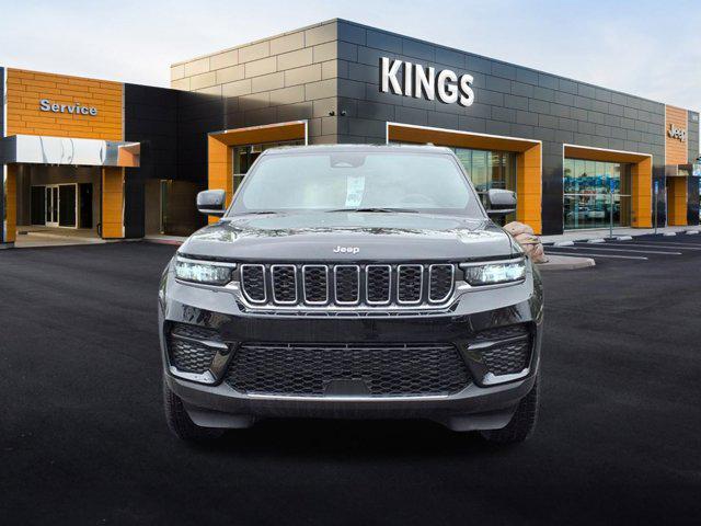 new 2025 Jeep Grand Cherokee car, priced at $39,481