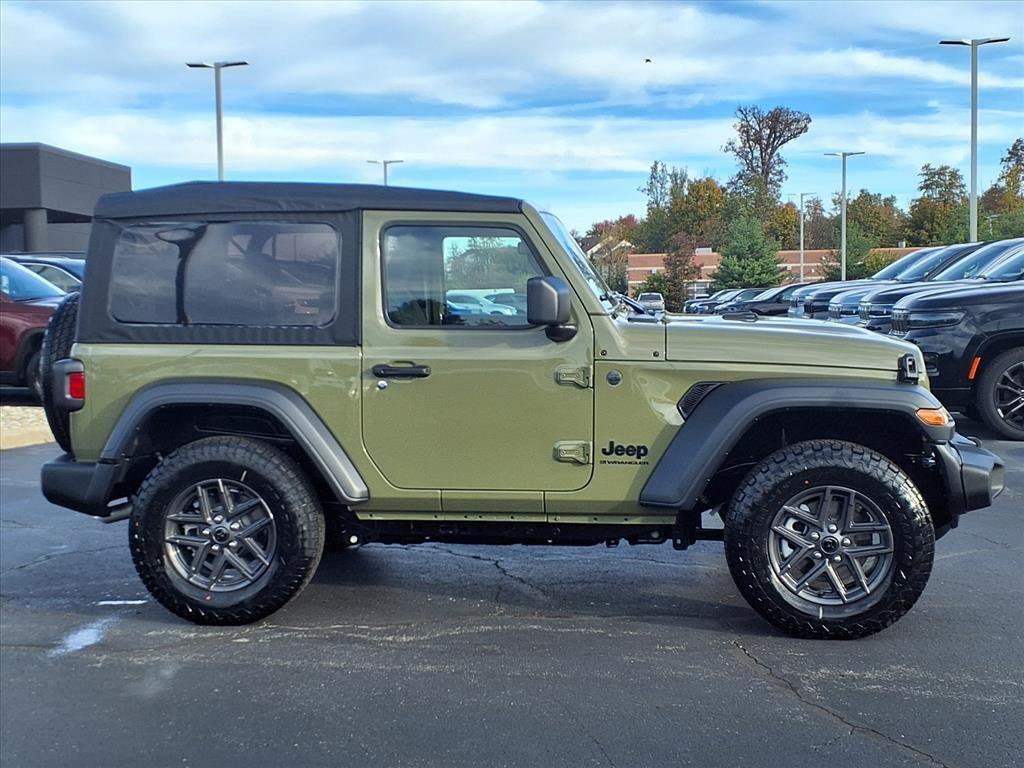 new 2026 Jeep Wrangler car, priced at $43,821