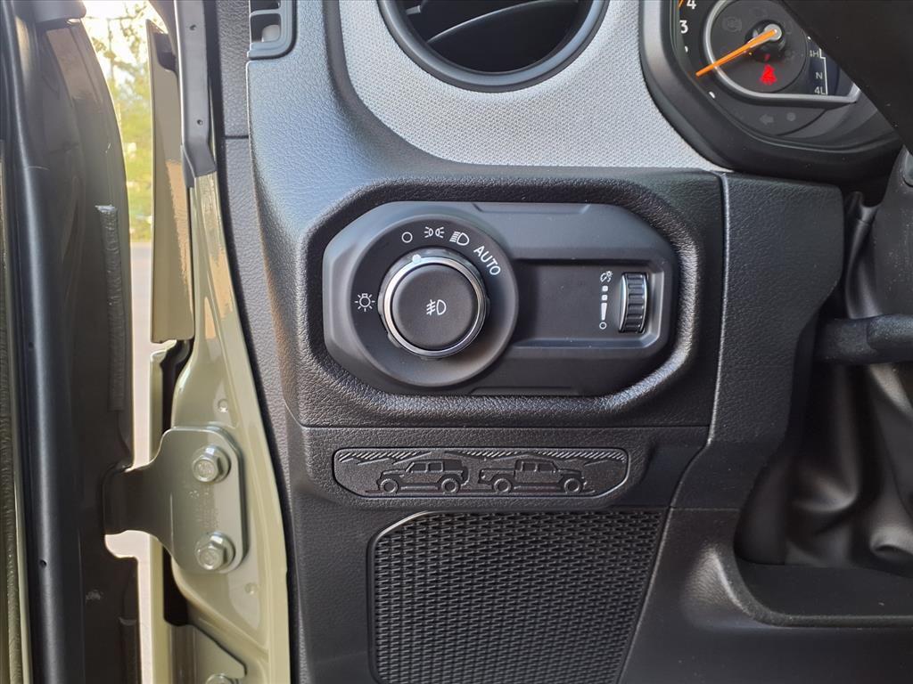 new 2026 Jeep Wrangler car, priced at $43,821