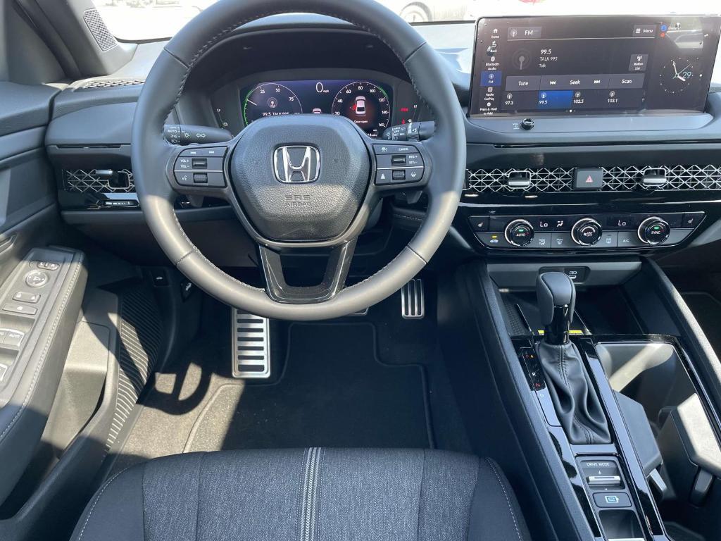 new 2025 Honda Accord Hybrid car
