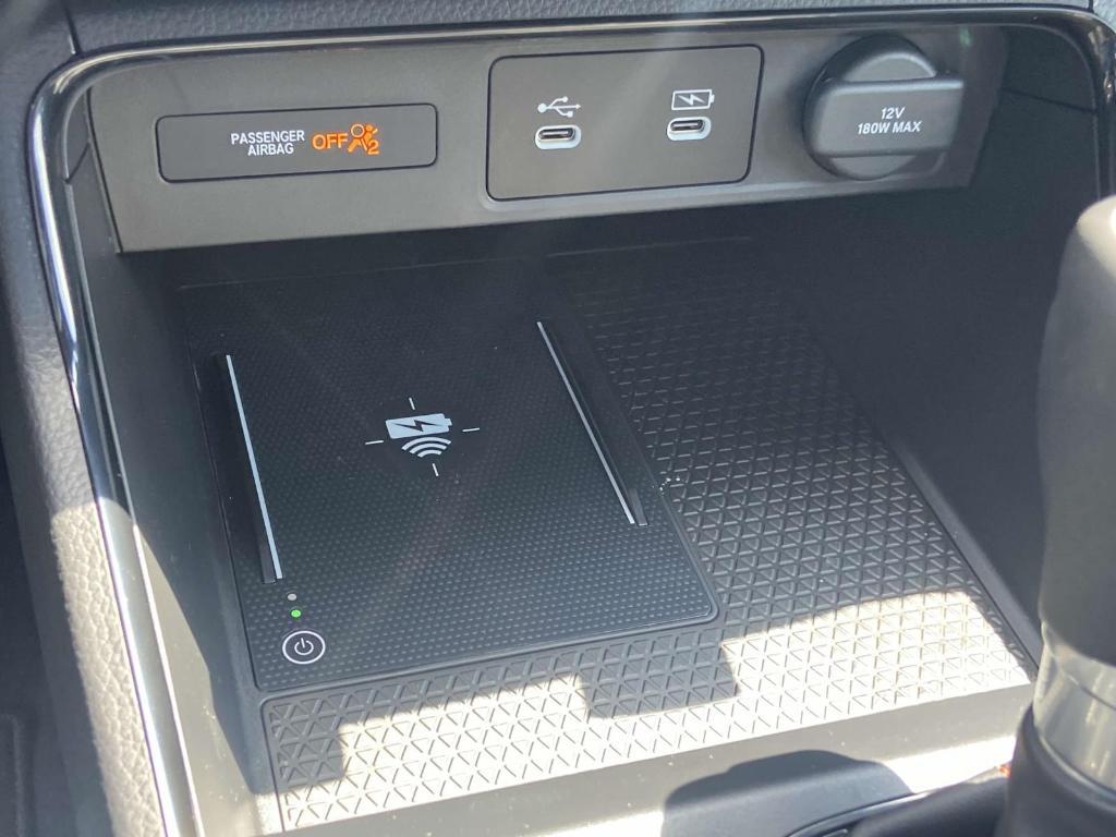 new 2026 Honda CR-V Hybrid car, priced at $38,106