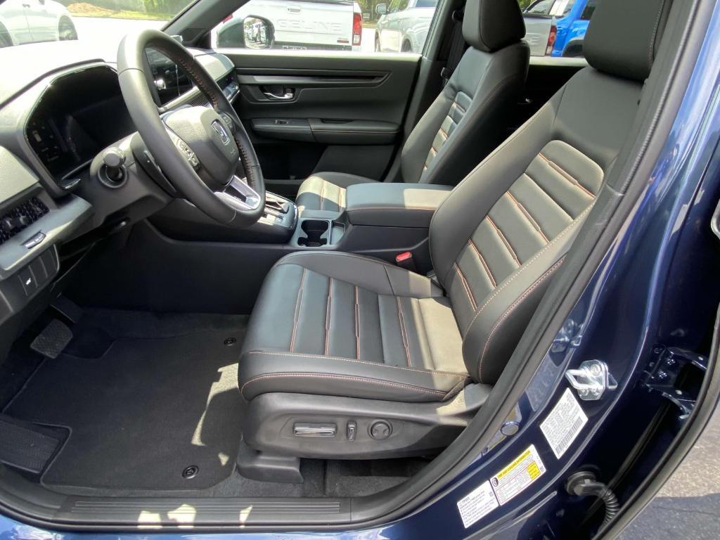 new 2026 Honda CR-V Hybrid car, priced at $38,106