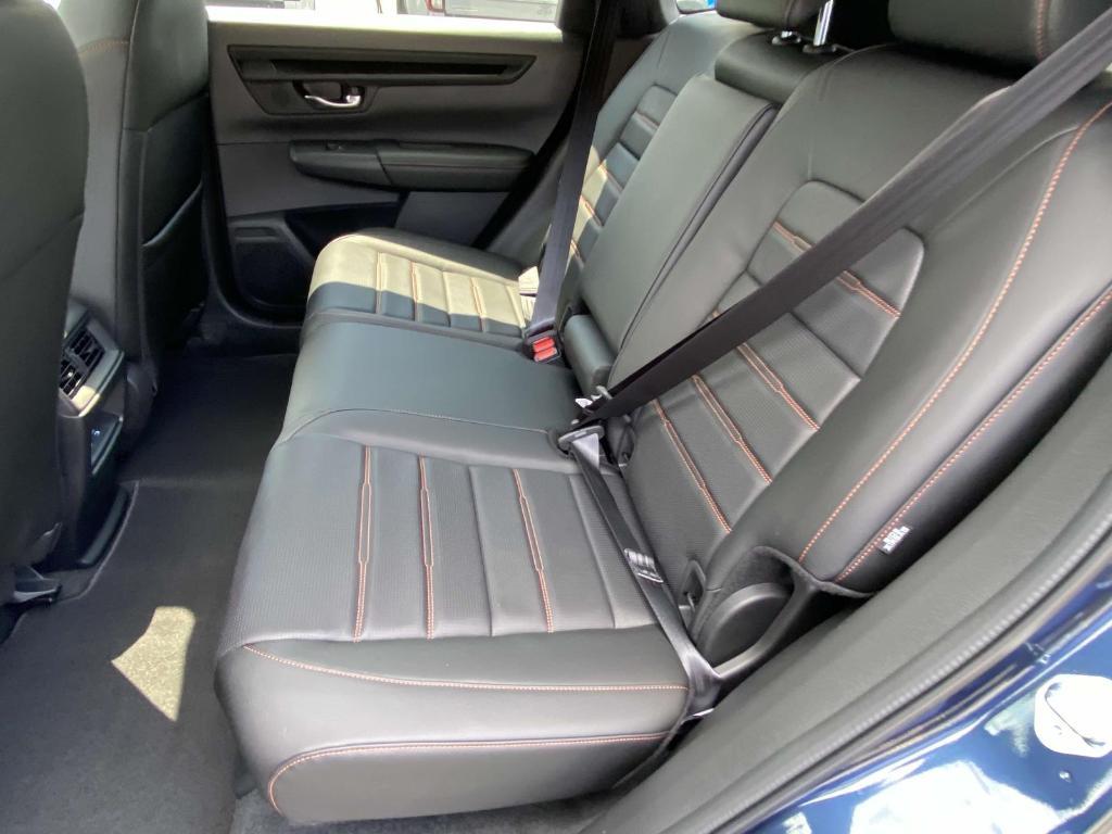 new 2026 Honda CR-V Hybrid car, priced at $38,106