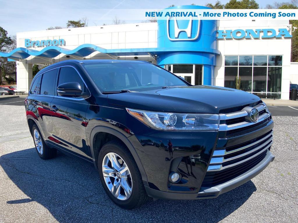 used 2017 Toyota Highlander car, priced at $24,888