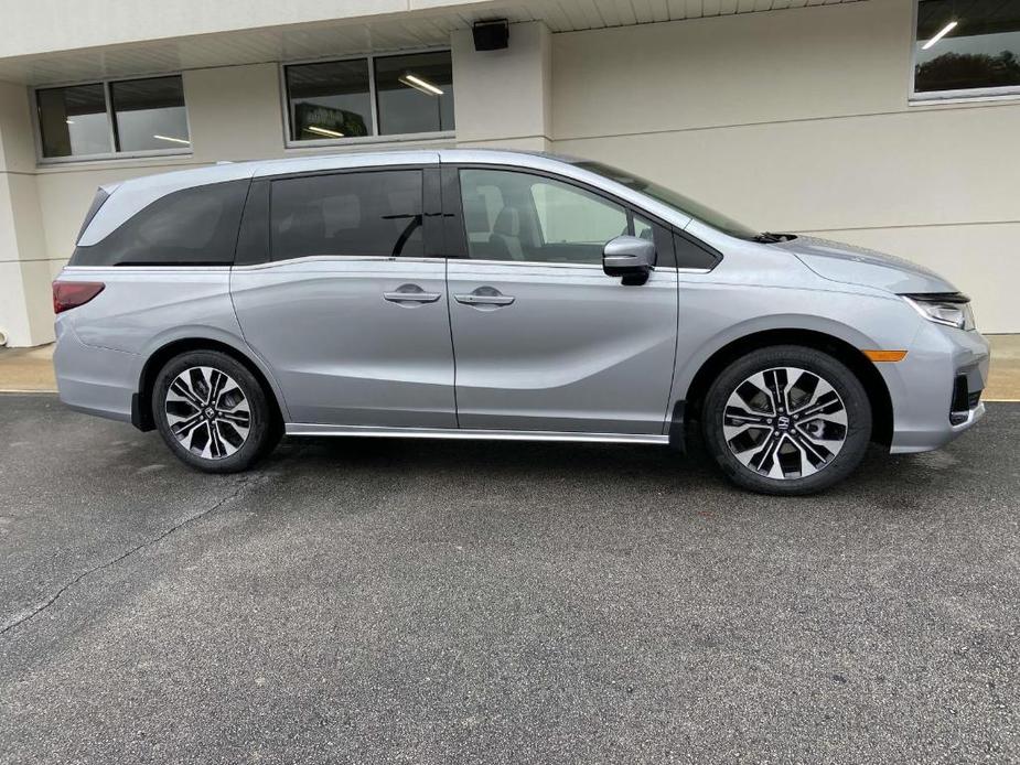 new 2025 Honda Odyssey car, priced at $52,275