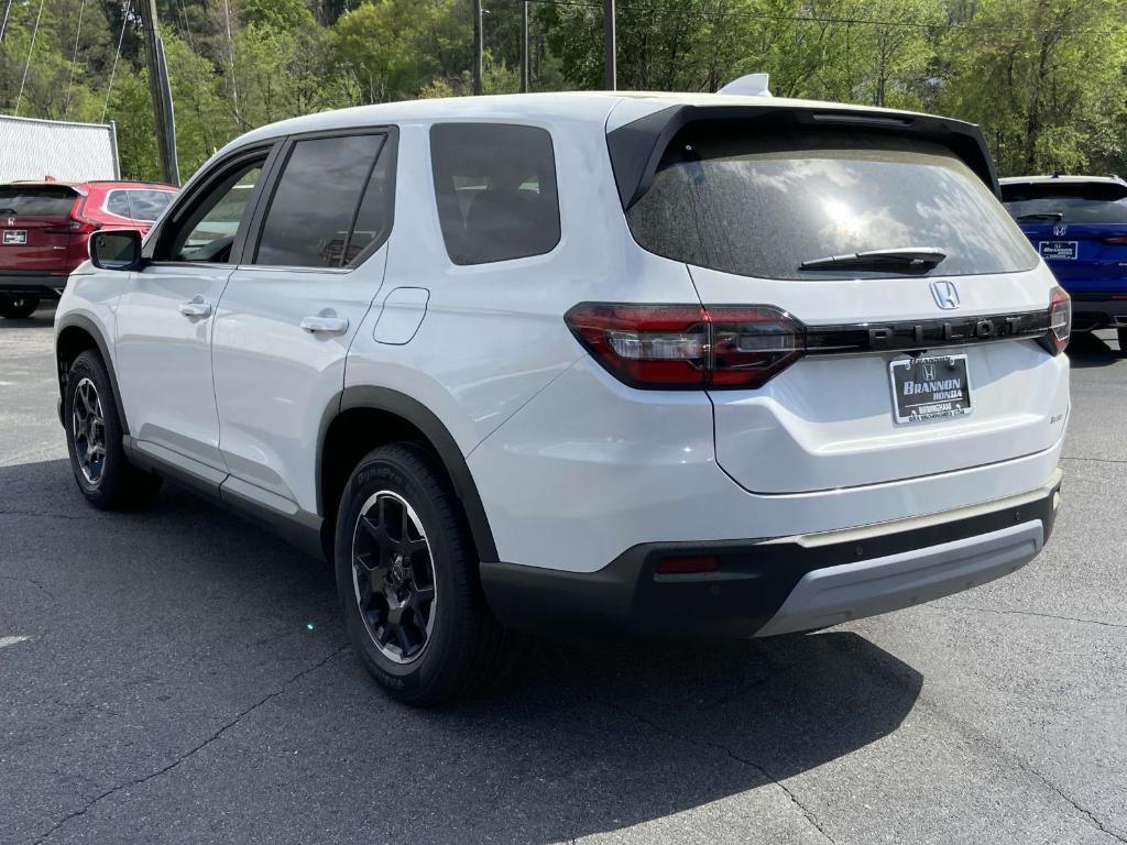 new 2025 Honda Pilot car