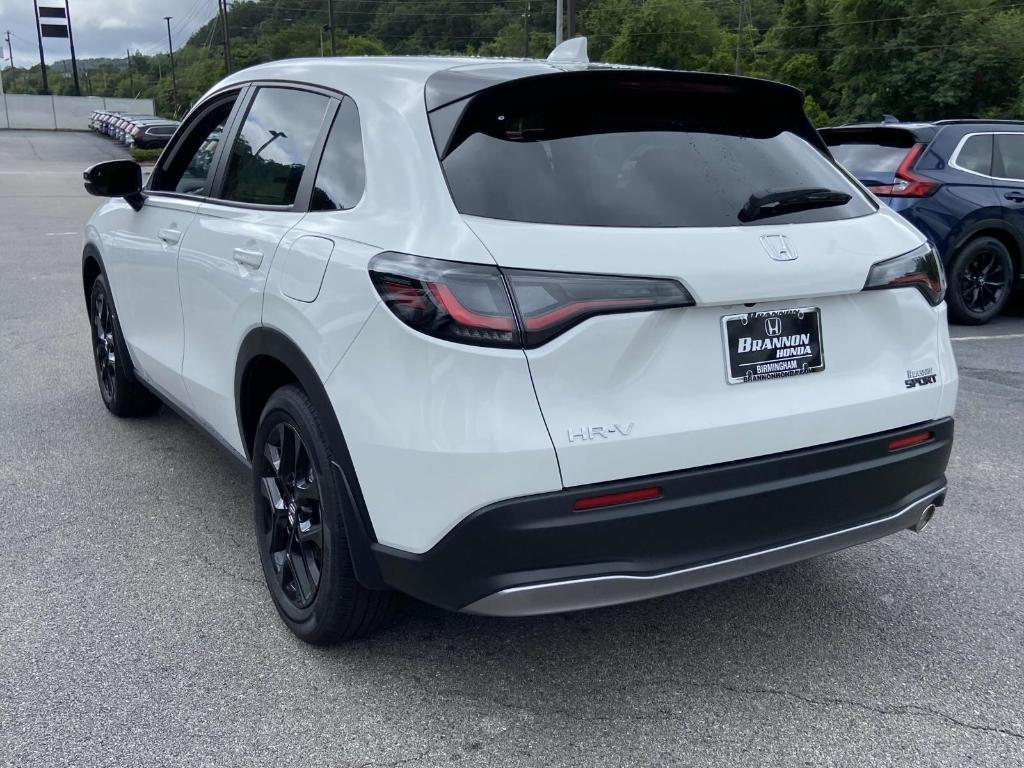 new 2025 Honda HR-V car