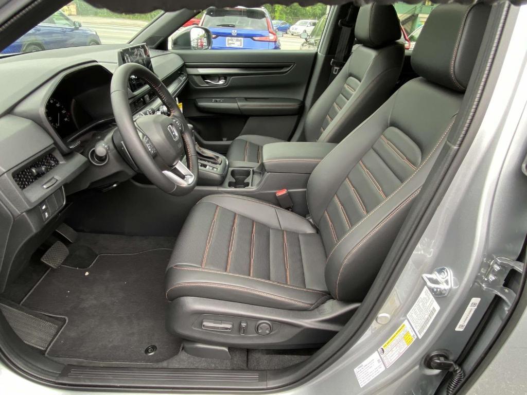 new 2025 Honda CR-V Hybrid car