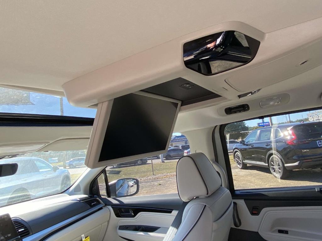 new 2025 Honda Odyssey car, priced at $45,748