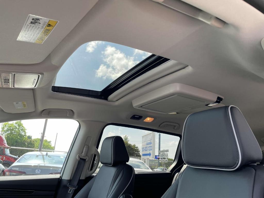 new 2025 Honda Odyssey car
