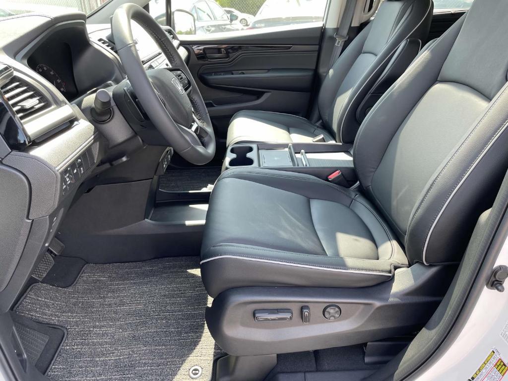 new 2025 Honda Odyssey car