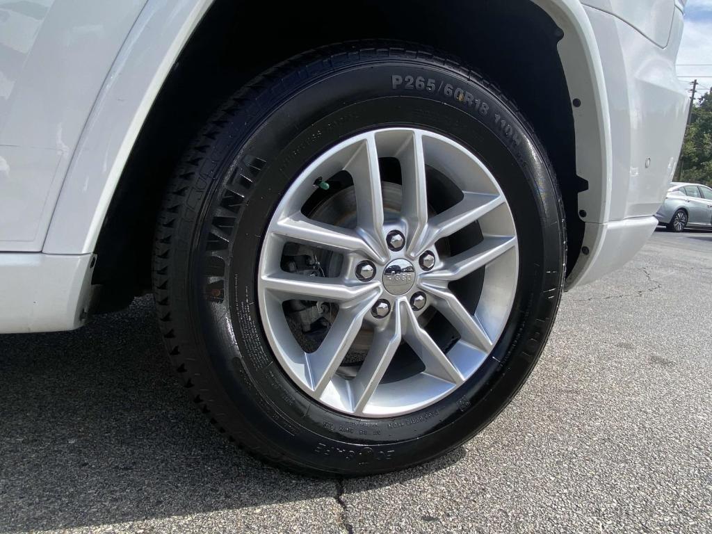 used 2017 Jeep Grand Cherokee car, priced at $16,555