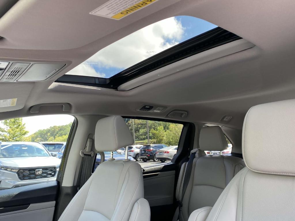 used 2020 Honda Odyssey car, priced at $30,555