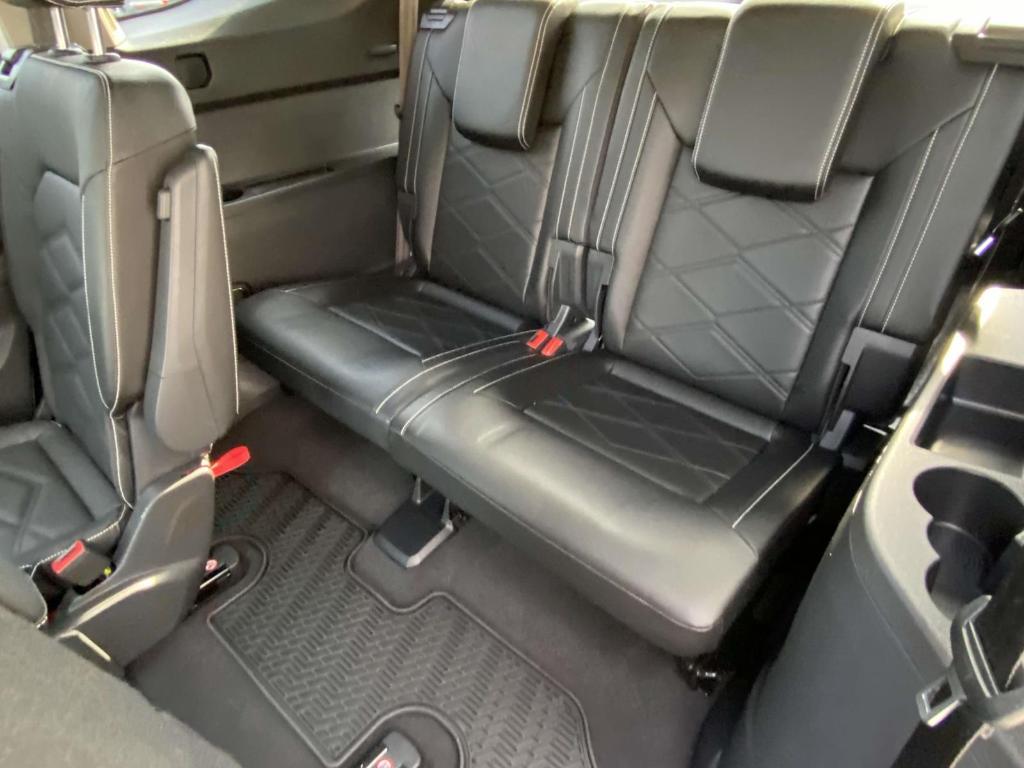 used 2024 Volkswagen Atlas car, priced at $35,555