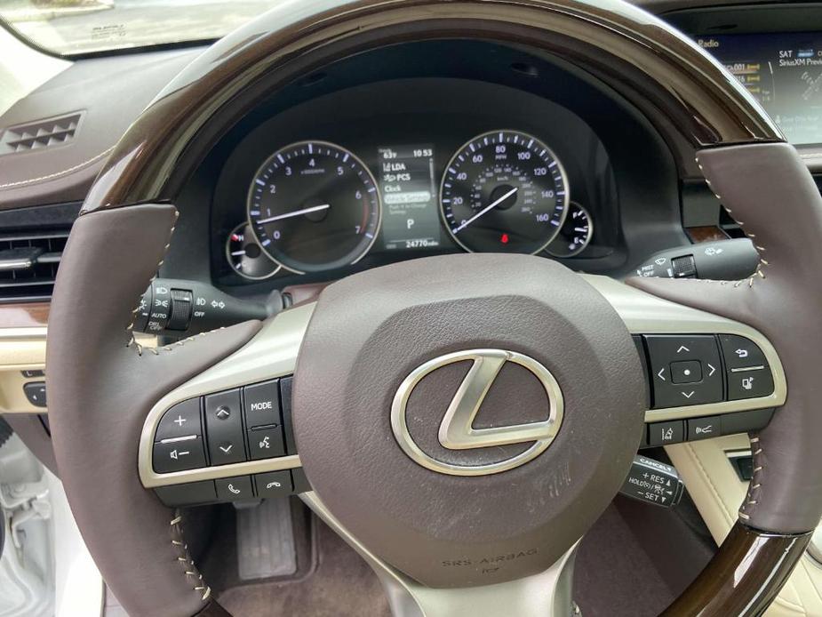 used 2017 Lexus ES 350 car, priced at $26,111