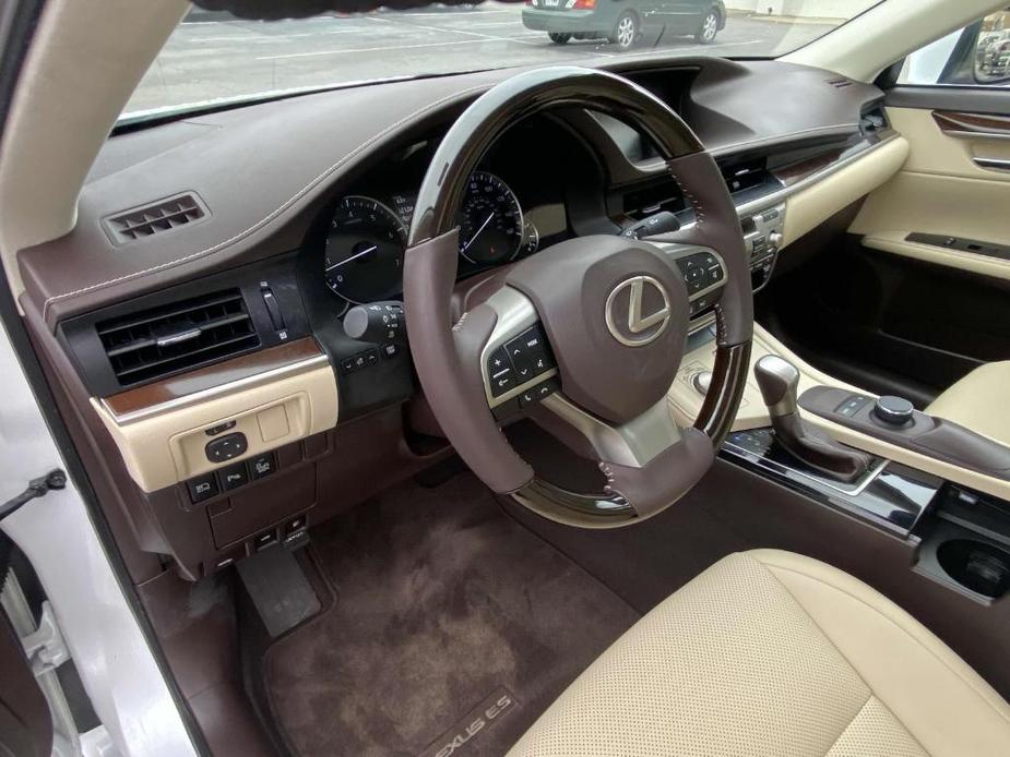 used 2017 Lexus ES 350 car, priced at $26,111