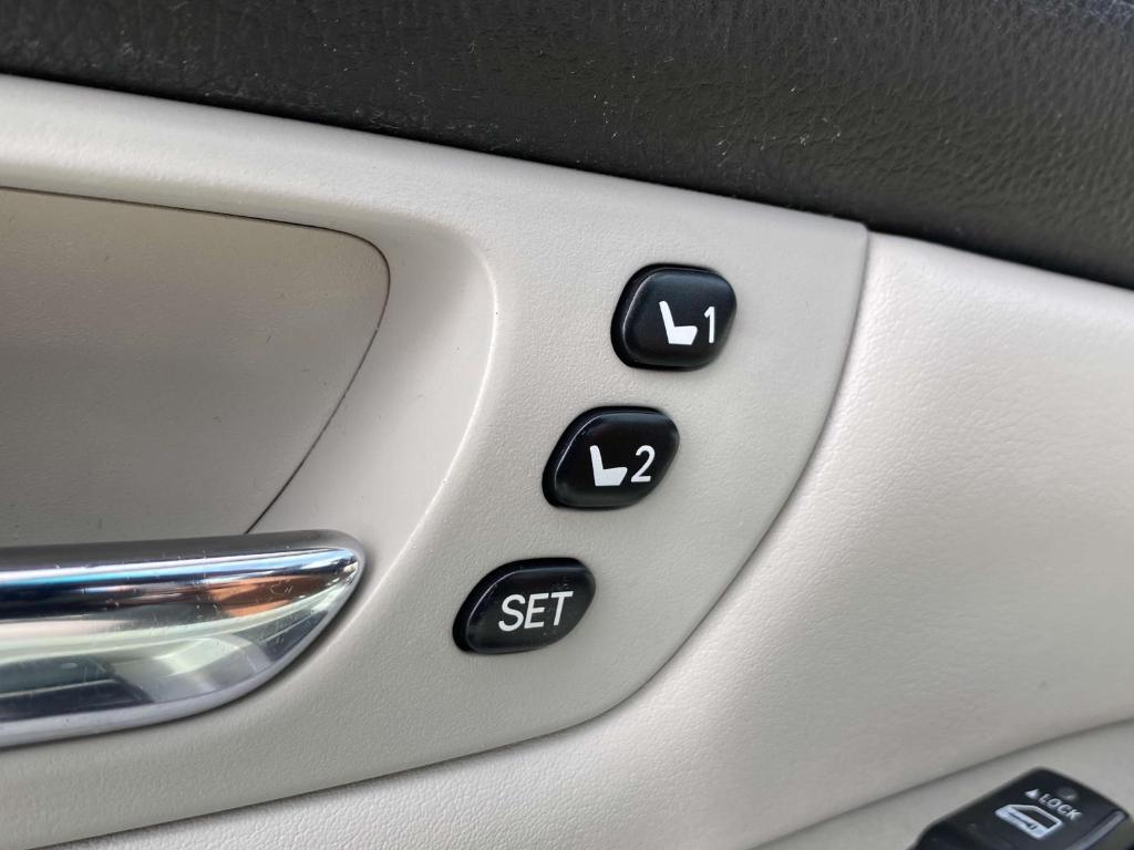 used 2008 Lexus RX 350 car, priced at $7,000