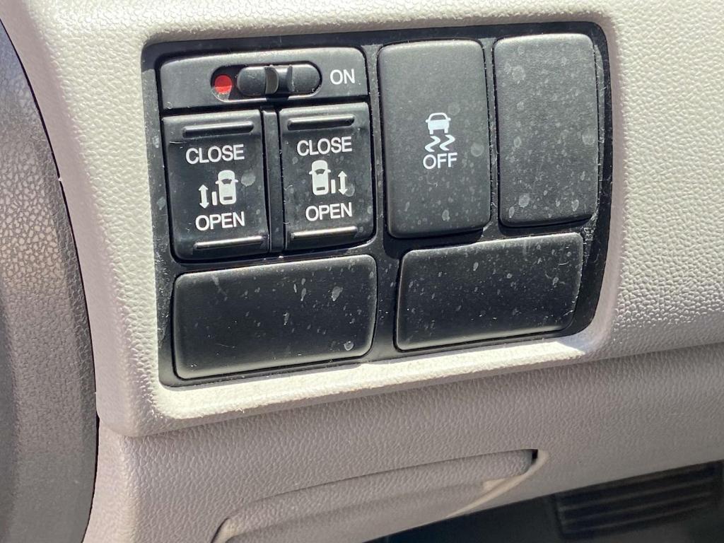 used 2016 Honda Odyssey car, priced at $12,888