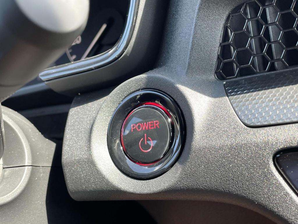 new 2025 Honda CR-V Hybrid car