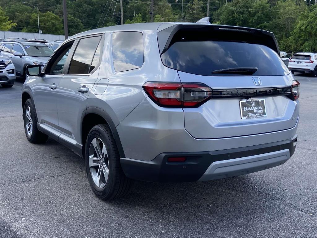 used 2025 Honda Pilot car, priced at $41,450