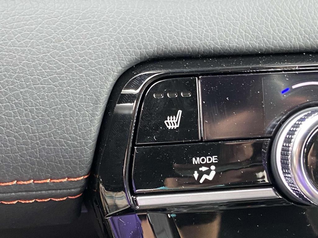 used 2025 Honda Pilot car, priced at $38,605