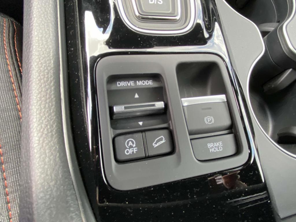 used 2025 Honda Pilot car, priced at $38,605
