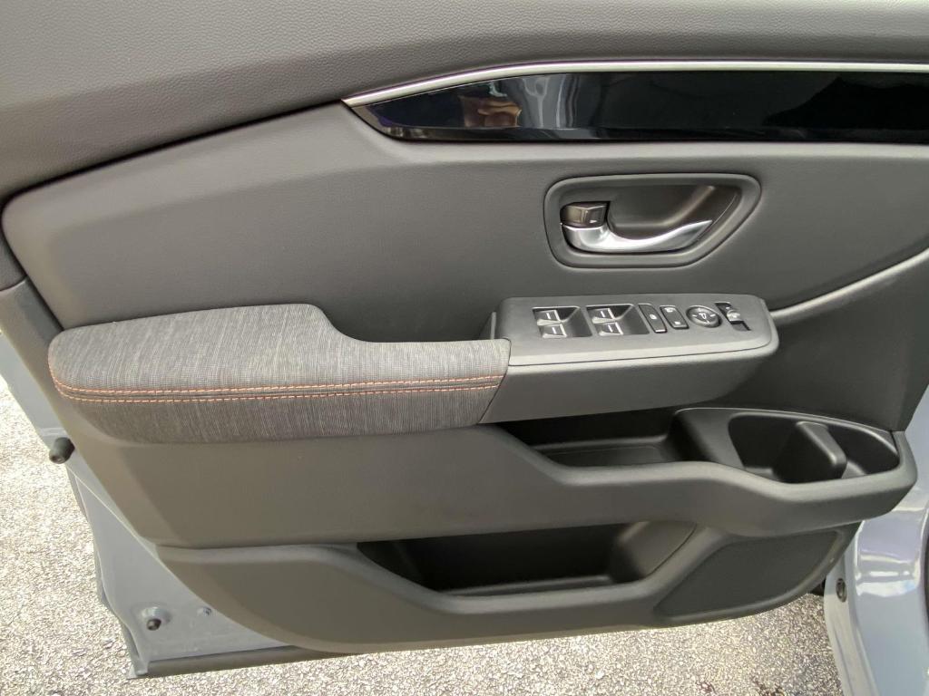 used 2025 Honda Pilot car, priced at $38,605