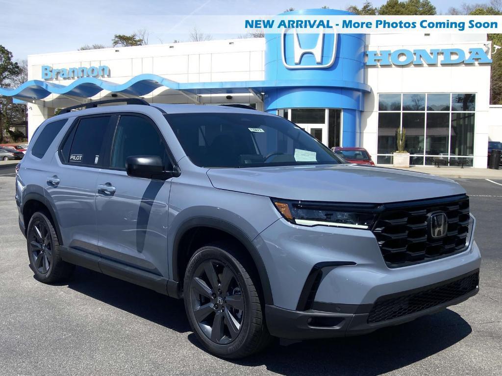 used 2025 Honda Pilot car, priced at $38,605