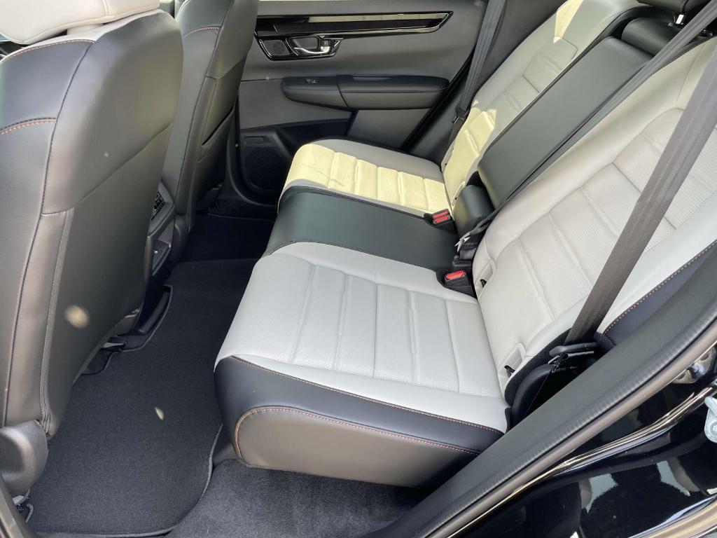 new 2025 Honda CR-V Hybrid car