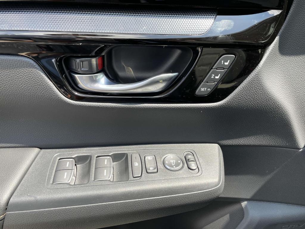 new 2025 Honda CR-V Hybrid car