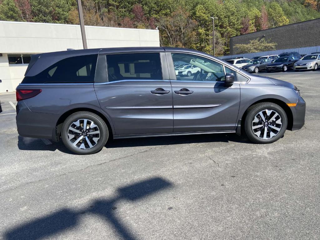 new 2025 Honda Odyssey car, priced at $43,315